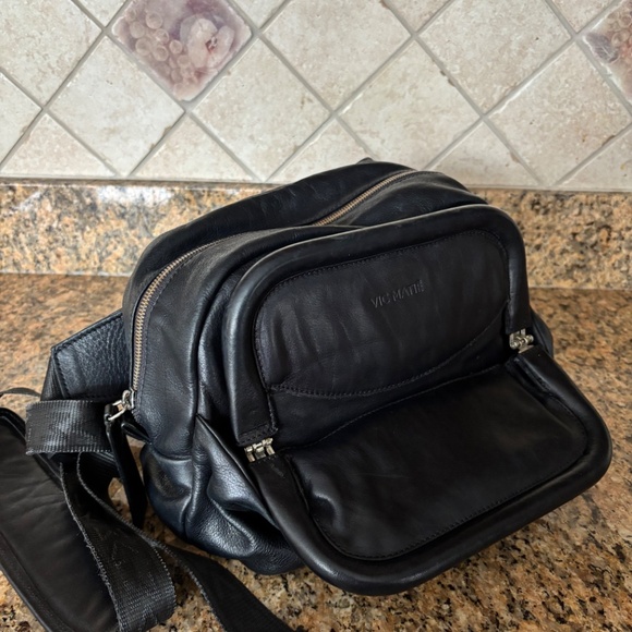 Black Leather Crossbody Messenger Bag of the Italian brand ViC MATIE. - Picture 5 of 10